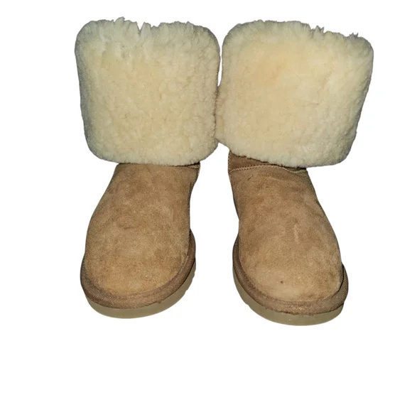 UGG Classic Tall II Boots – Chestnut Suede, Size 8, Like New - Picture 6 of 6